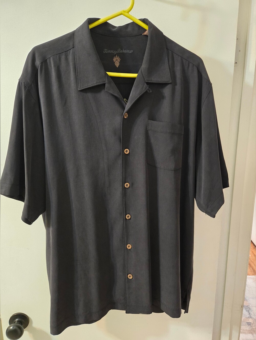 Tommy Bahama Mens Wonders Of The World Silk Button Up Shirt Sz XL Black
